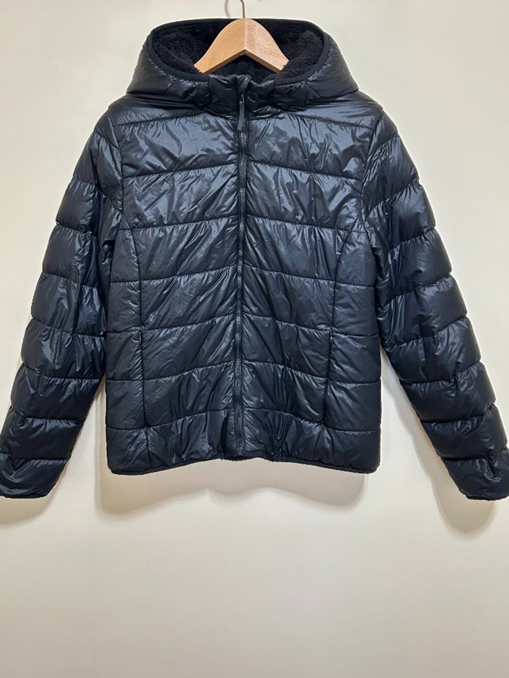 Aritzia TNA "The Little Fuzzy Puff" Goose-Down Insulated Jacket Black Size M
